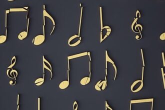 Muzyka jako forma pamięci: Jak dźwięki kształtują nasze wspomnienia - 7 2025