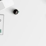 **"Digital Decluttering" dla umysłu: Jak świadome ograniczanie bodźców online wpływa na kreatywność i efektywność?** - 5 2025