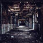 ** Lista najbardziej zapadających w pamięć nierozwiązanych wątków serialowych i ich wpływ na ocenę serialu przez widzów. - 5 2025