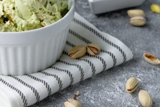 Dieta a zdrowie psychiczne: Czy jedzenie może wpływać na nasz nastrój? - 5 2025