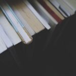 Książki jako narzędzie zmiany społecznej: Jak literatura wpływa na nasze myślenie - 5 2025