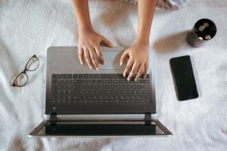 Gadżety do domu: Jak technologia zmienia nasze przestrzenie życiowe - 7 2025